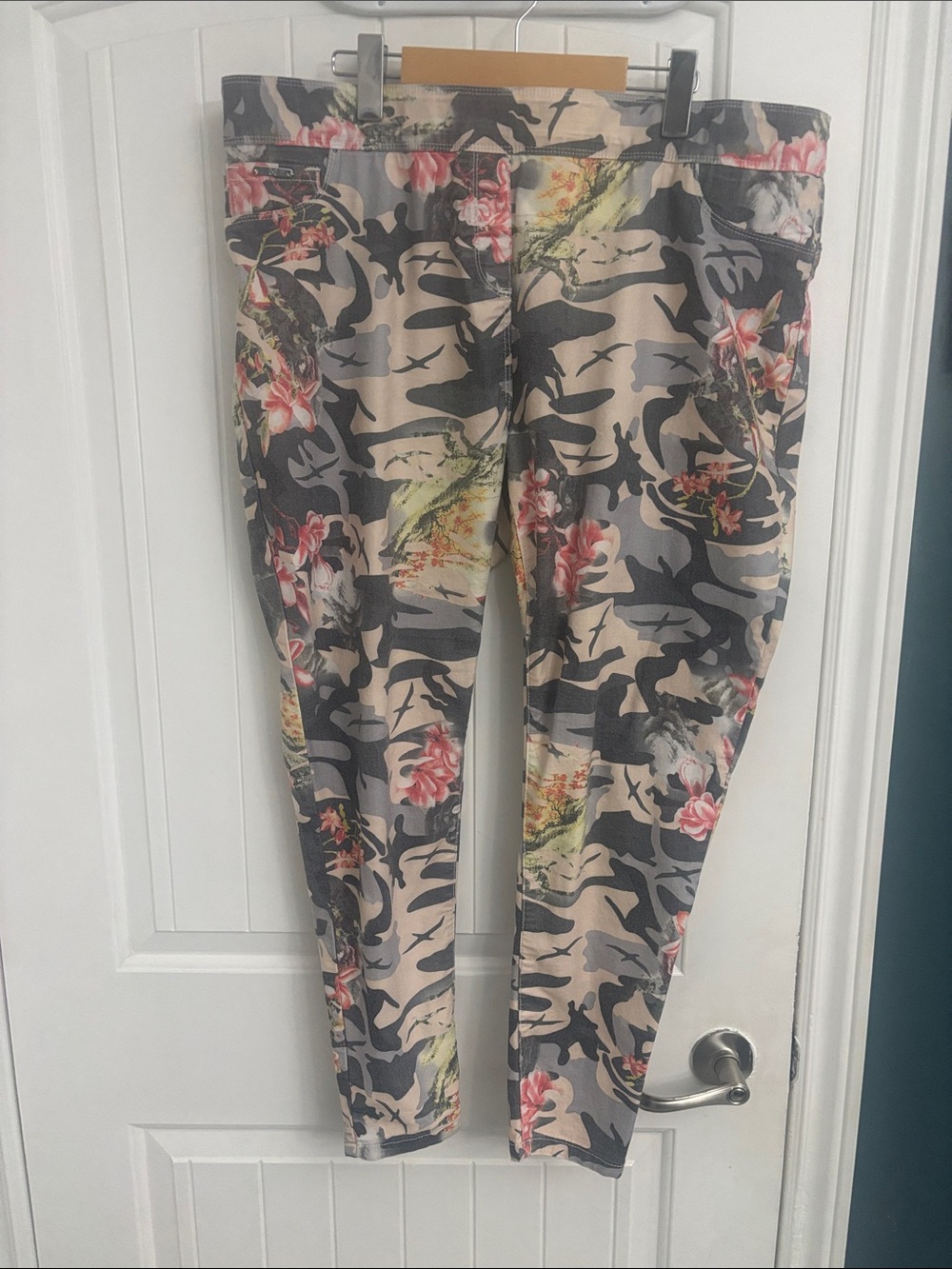 COCO + CARMEN Floral Stretch Denim Pants